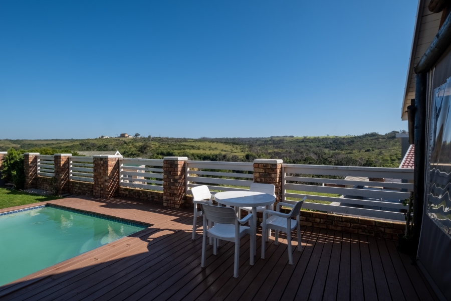 4 Bedroom Property for Sale in Cosy Corner Eastern Cape